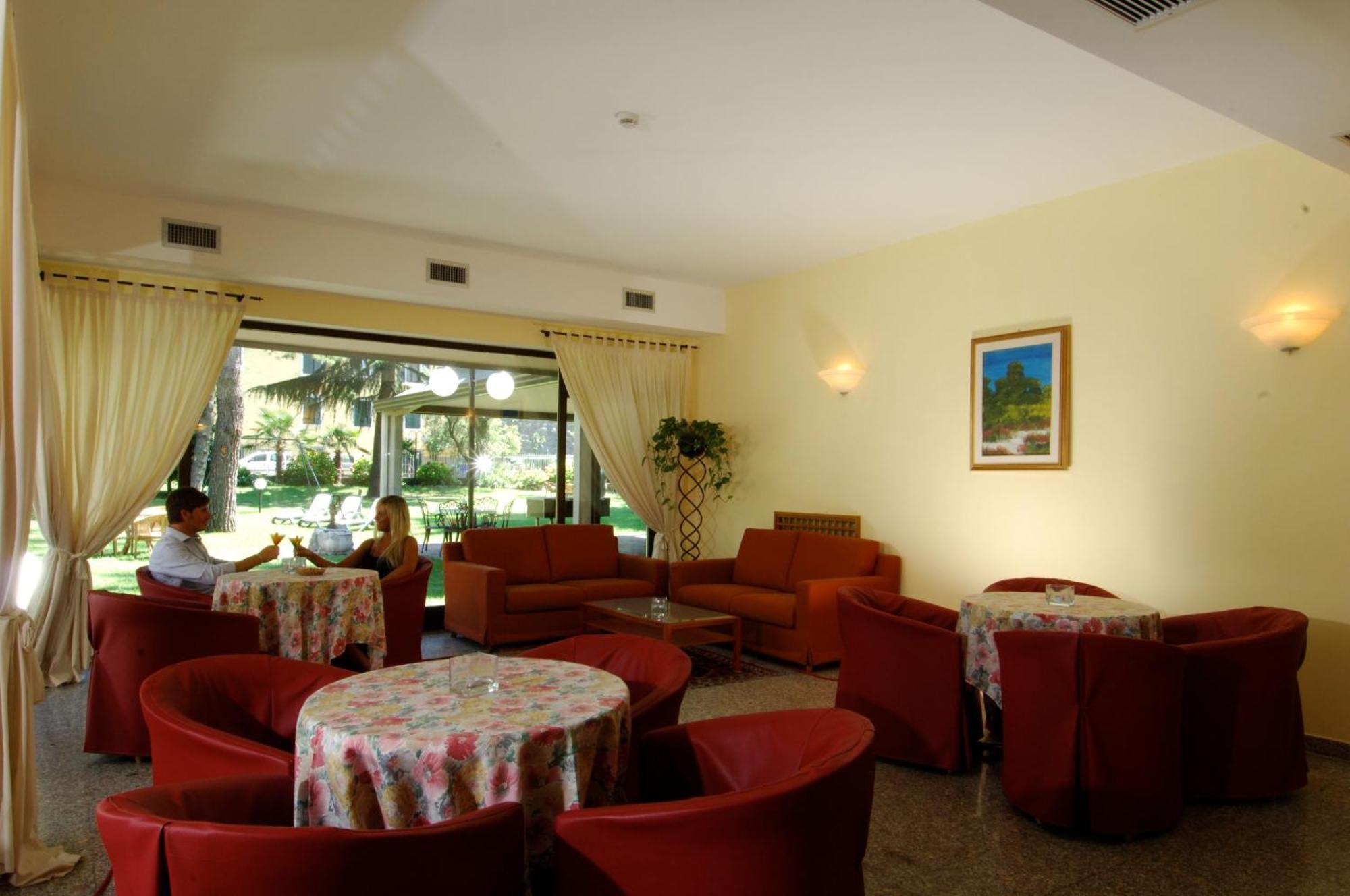 טורבולה Hotel Elisabetta מראה חיצוני תמונה